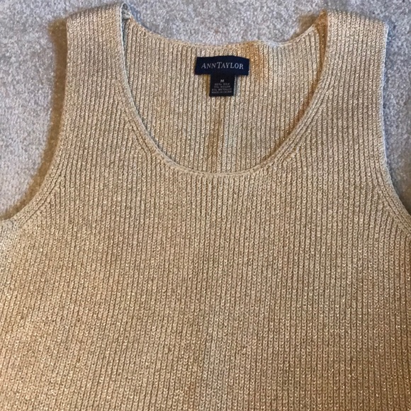 Ann Taylor knit top size medium - Picture 3 of 3